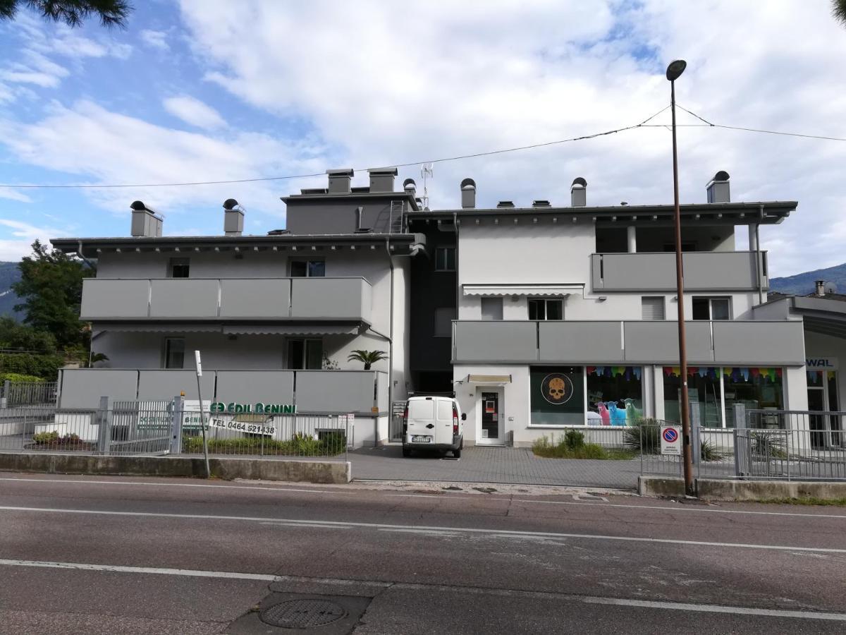Ferrarini Lejlighed Riva del Garda Eksteriør billede